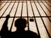 مؤسسات الأسرى: الاحتلال يحاول تصفية قادة من الحركة الأسيرة بالعزل