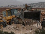الاحتلال يجرف أراضٍ في قرية أم صفا شمال غرب رام الله