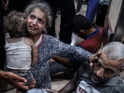 3 شهداء بينهم طفلة جراء قصف الاحتلال مخيم المناصرة للنازحين في دير البلح