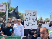 "مظاهرة الكرامة" تهز بئر السبع: عشرات الآلاف يحتجون على مخططات التهجير والهدم