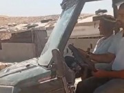 بالفيديو || إصابة سيدة في اعتداء للمستوطنين في مسافر يطا