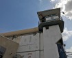 سجون الاحتلال تواصل إخفاء آلاف الأسرى الفلسطينيين وتعذيبهم بظروف قاسية